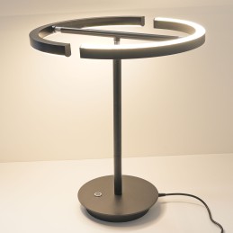Lampe de table LEDLampe de bureau LED Vega 18W 3000K en noir, chargeur USB  inclus